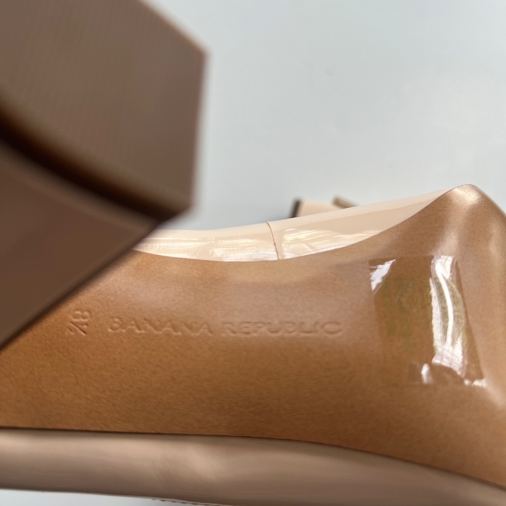 Brand New Banana Republic Blush Pink Leather Closed Toe Heels Women's size 8.5 - Picture 5 of 7